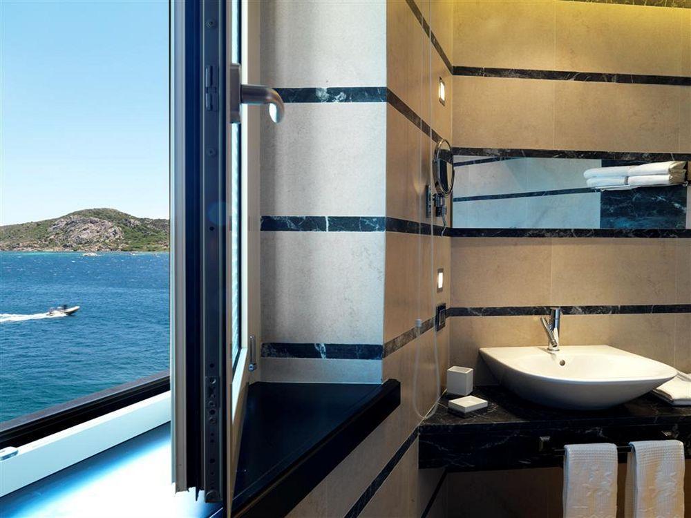 Hotel Excelsior La Maddalena  Buitenkant foto