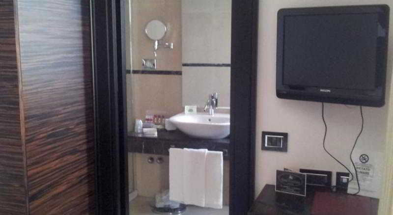 Hotel Excelsior La Maddalena  Buitenkant foto