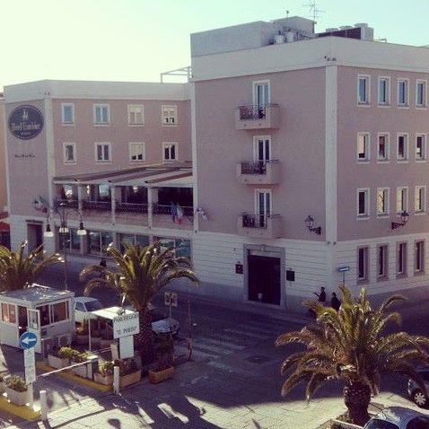 Hotel Excelsior La Maddalena  Buitenkant foto