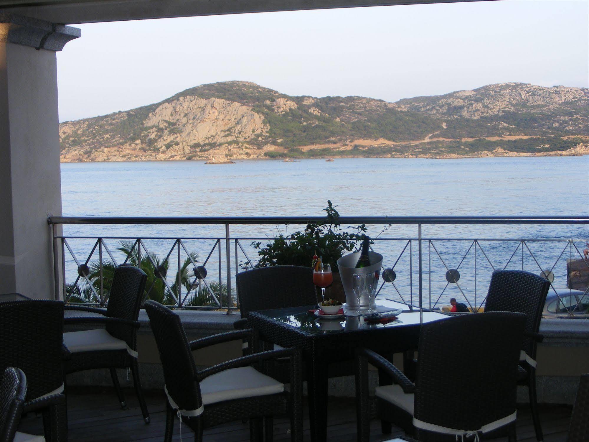 Hotel Excelsior La Maddalena  Buitenkant foto