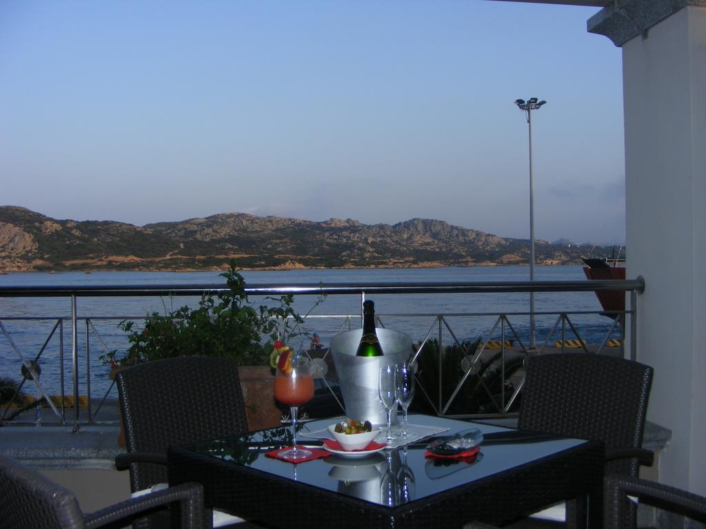 Hotel Excelsior La Maddalena  Buitenkant foto